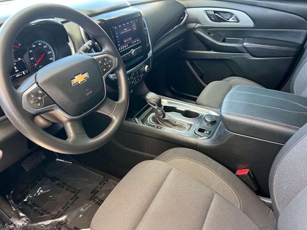 Thumbnail: 2021 Chevrolet Traverse - 9