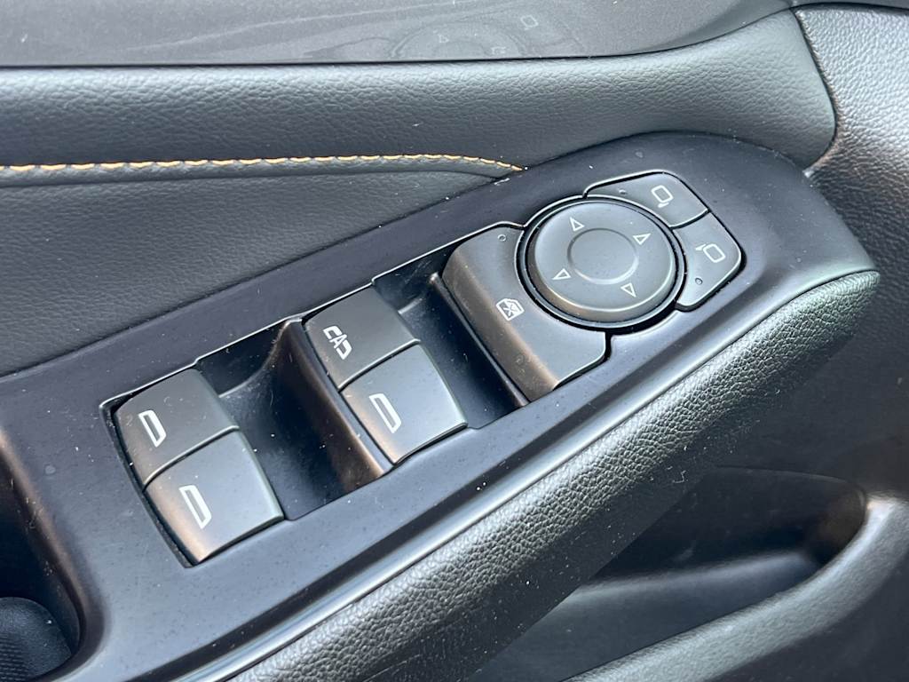 Thumbnail: 2019 Chevrolet Traverse - 23