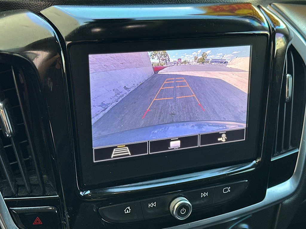 Thumbnail: 2020 Chevrolet Traverse - 26