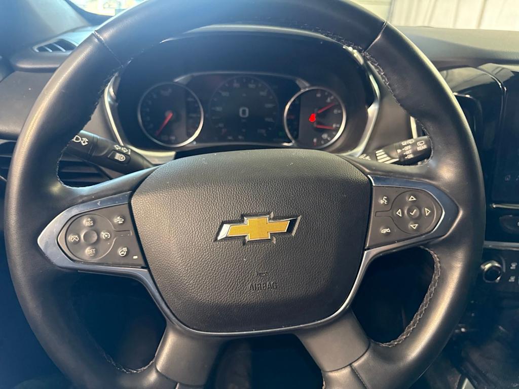 Thumbnail: 2023 Chevrolet Traverse - 2