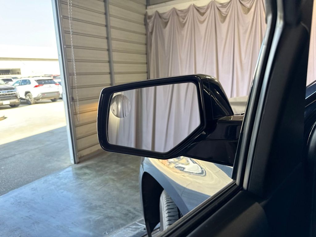 Thumbnail: 2020 Chevrolet Tahoe - 15