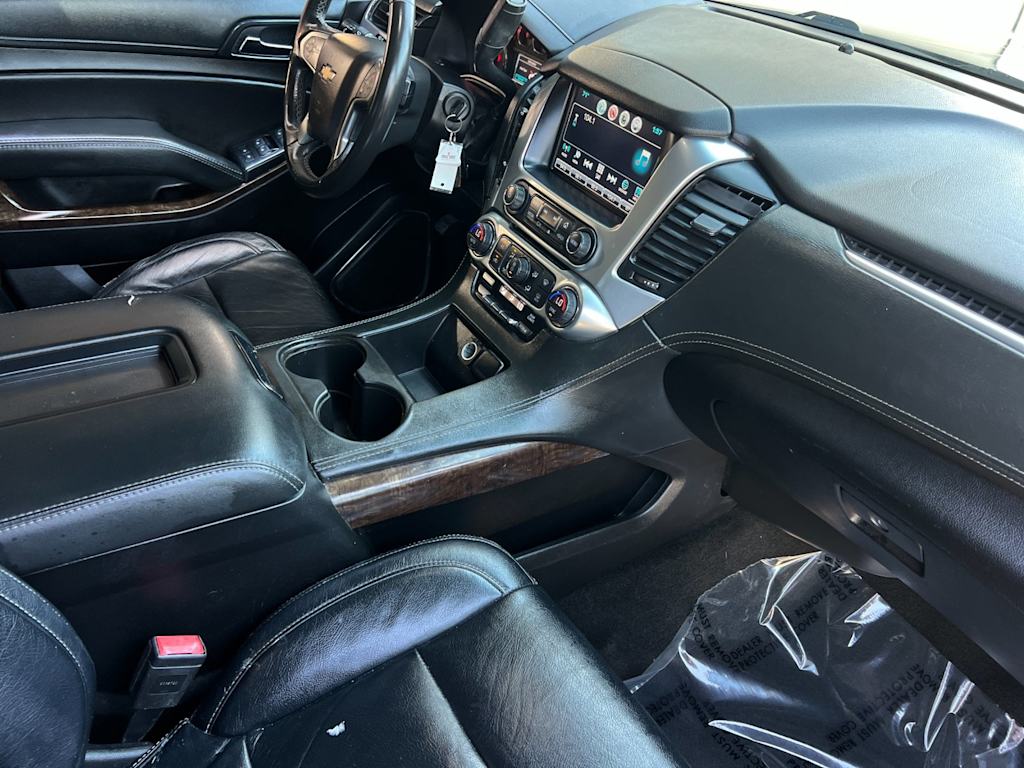 Thumbnail: 2017 Chevrolet Tahoe - 12