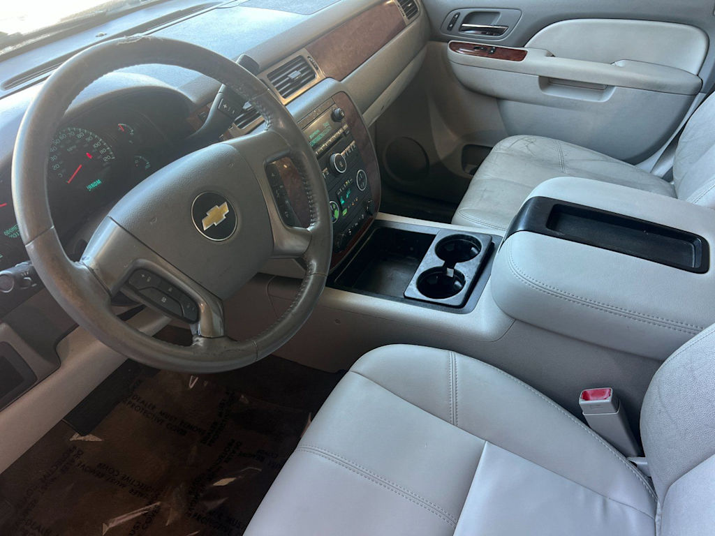 Thumbnail: 2013 Chevrolet Tahoe - 9