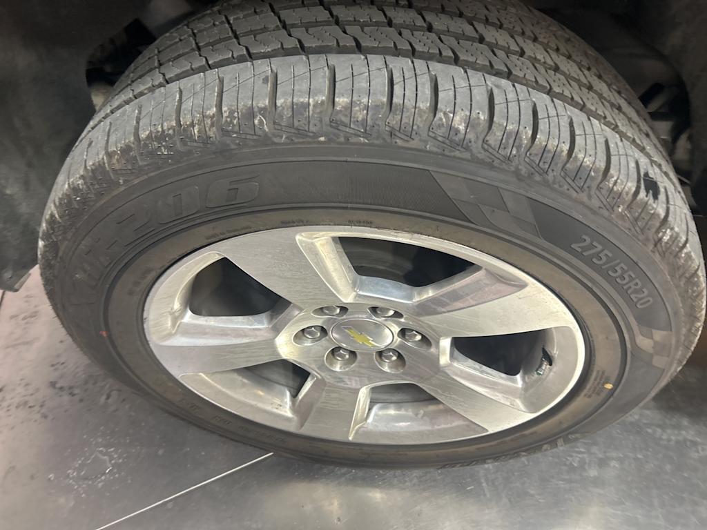 Thumbnail: 2015 Chevrolet Tahoe - 16