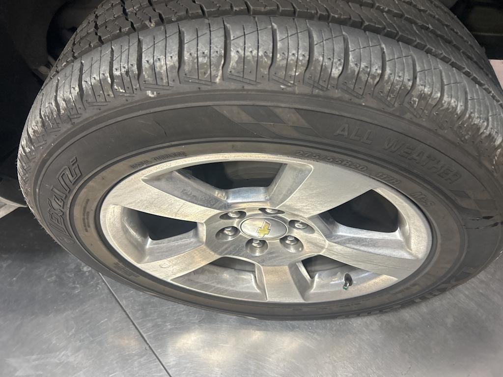 Thumbnail: 2015 Chevrolet Tahoe - 21