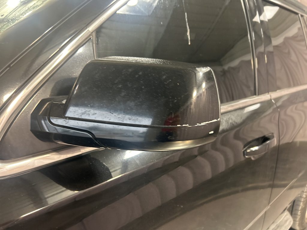 Thumbnail: 2015 Chevrolet Tahoe - 3