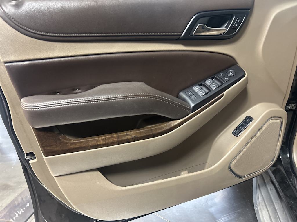 Thumbnail: 2015 Chevrolet Tahoe - 26