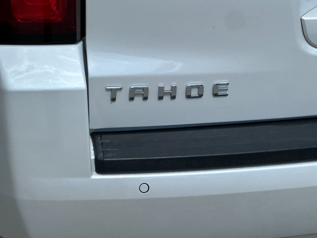 Thumbnail: 2018 Chevrolet Tahoe - 30