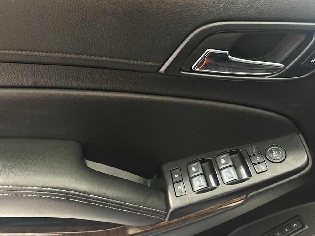 Thumbnail: 2018 Chevrolet Tahoe - 19
