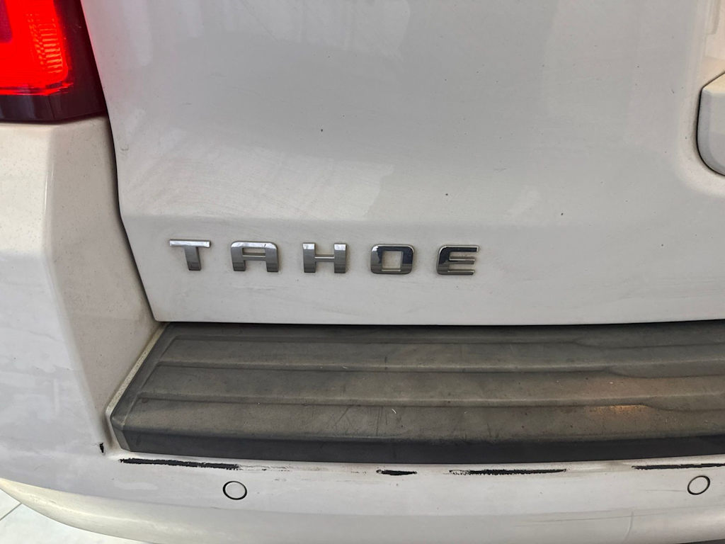 Thumbnail: 2019 Chevrolet Tahoe - 7