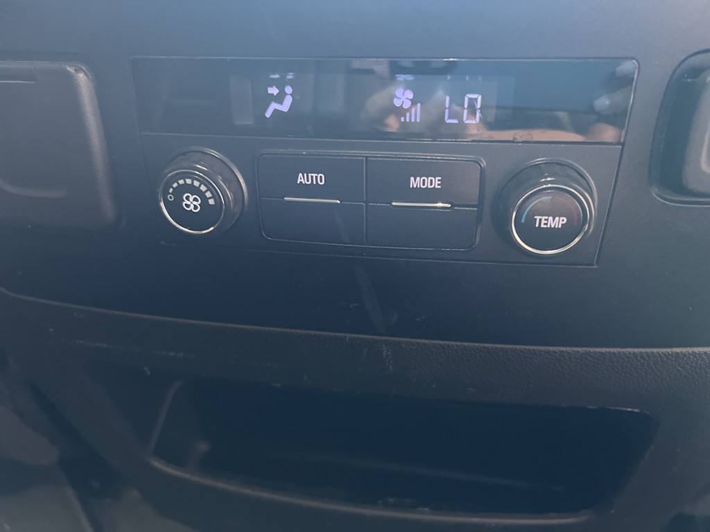 Thumbnail: 2019 Chevrolet Tahoe - 21
