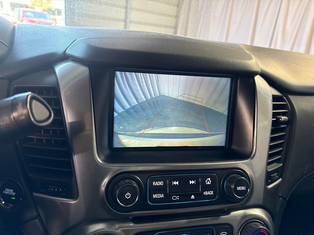 Thumbnail: 2019 Chevrolet Tahoe - 30