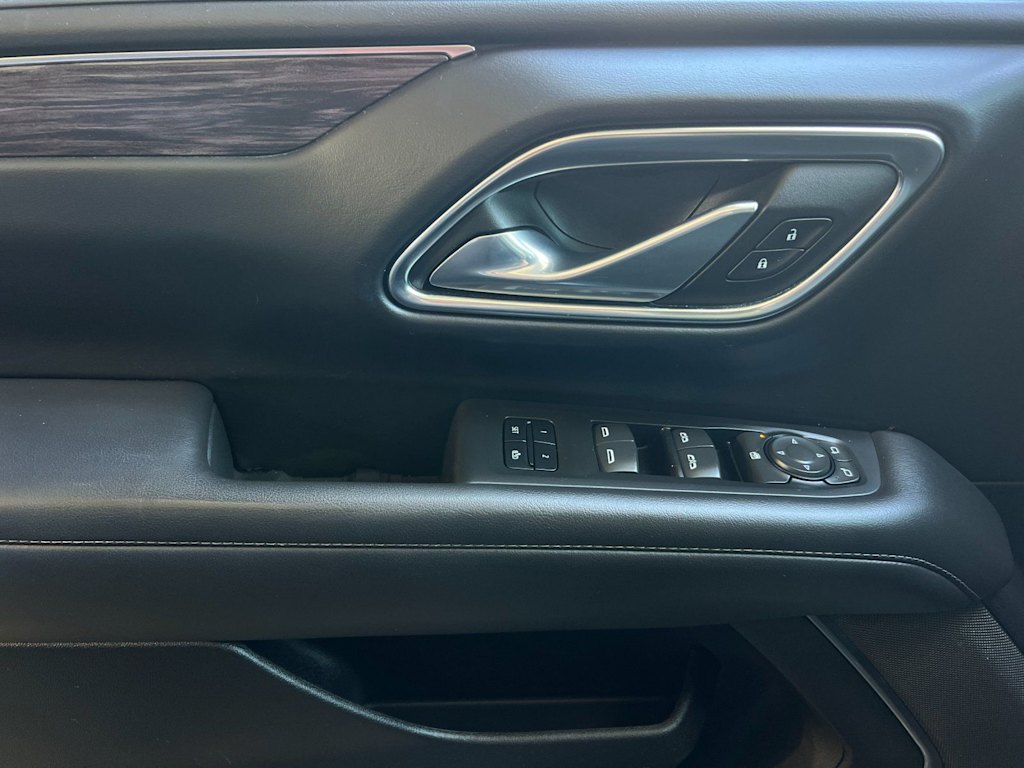Thumbnail: 2023 Chevrolet Suburban - 23
