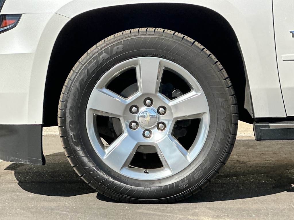 Thumbnail: 2020 Chevrolet Tahoe - 2