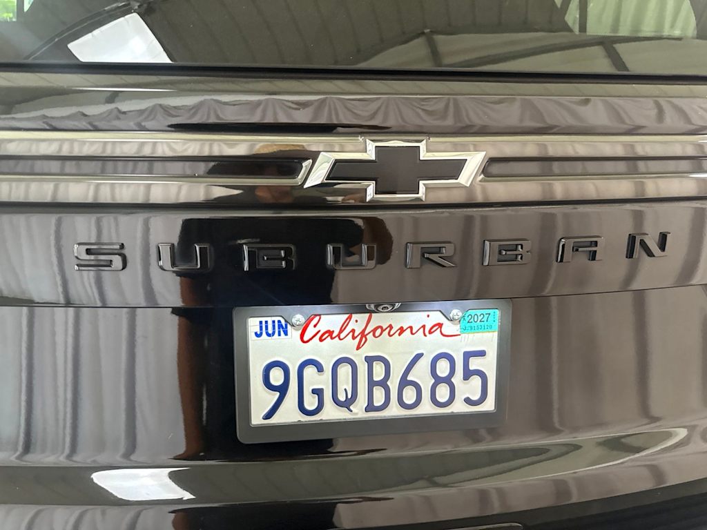 Thumbnail: 2022 Chevrolet Suburban - 21