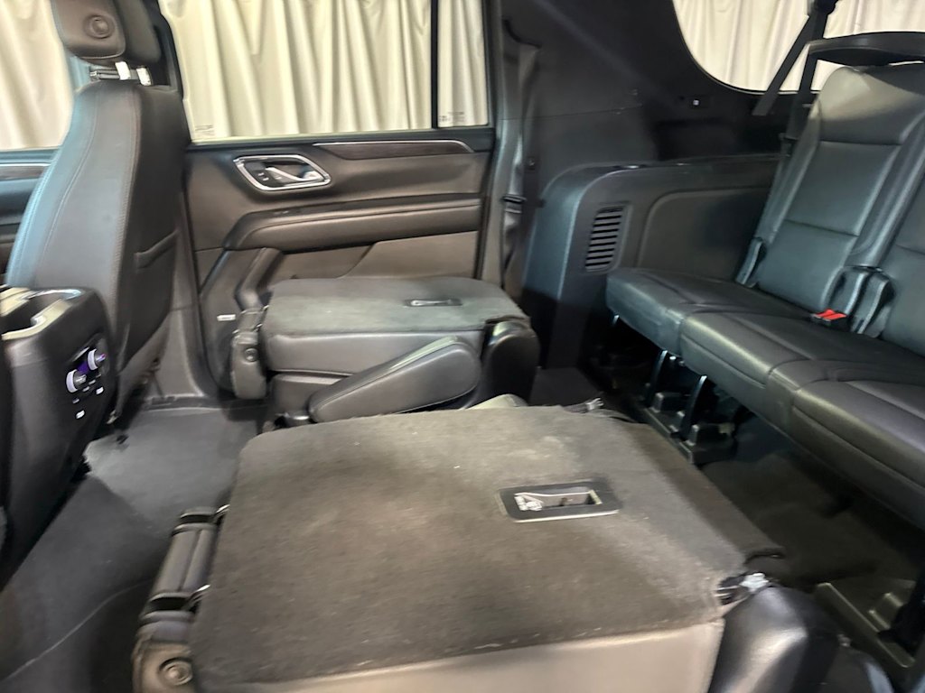 Thumbnail: 2022 Chevrolet Suburban - 10