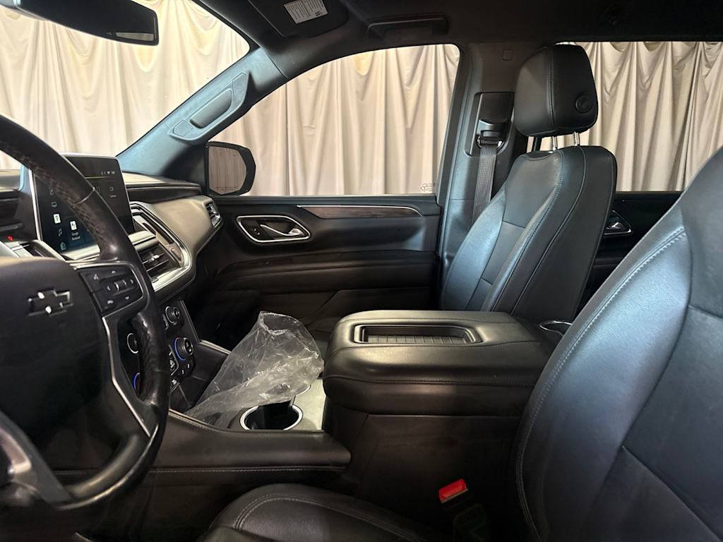 Thumbnail: 2022 Chevrolet Suburban - 9