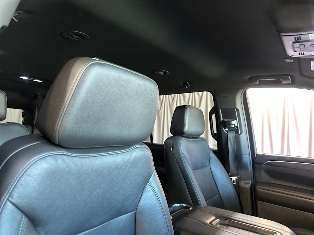 Thumbnail: 2022 Chevrolet Suburban - 25