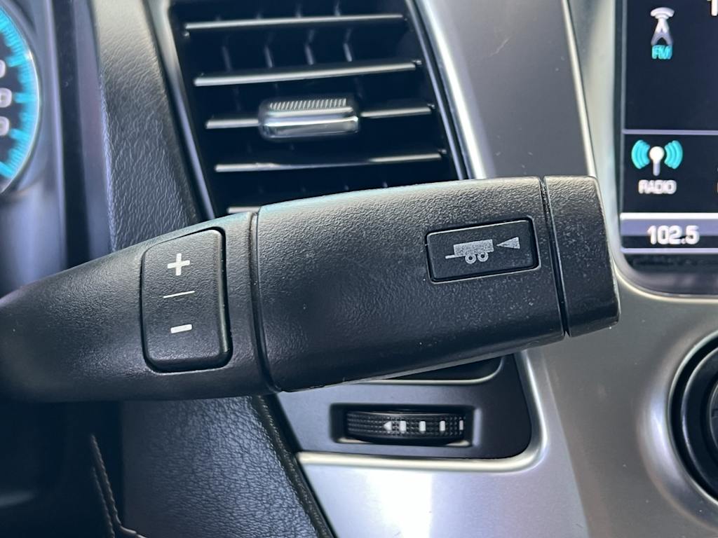 Thumbnail: 2017 Chevrolet Suburban - 25