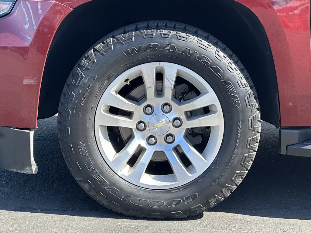 Thumbnail: 2017 Chevrolet Suburban - 8