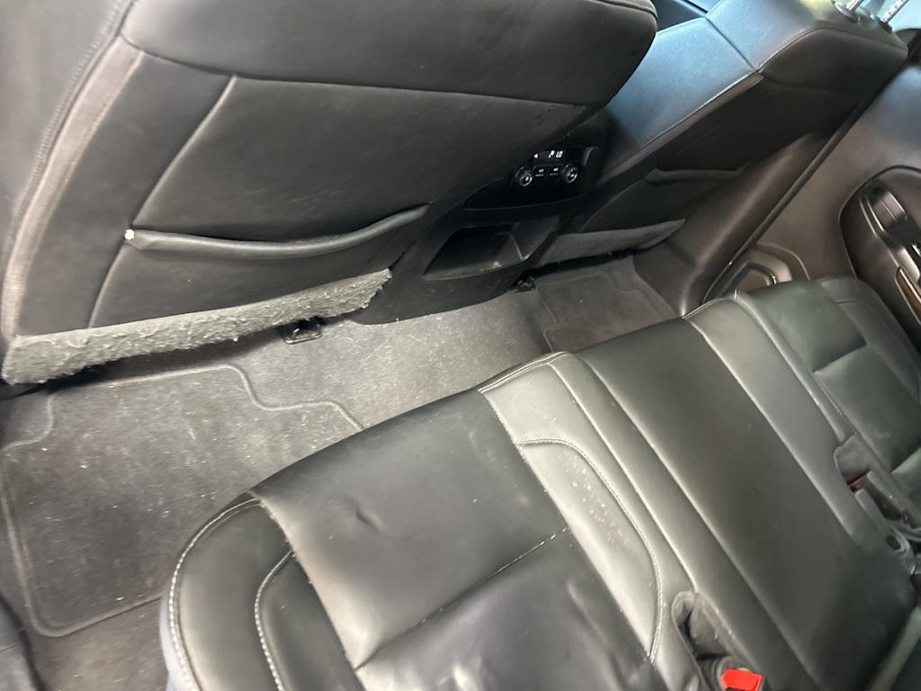 2019 Chevrolet Suburban 1500 LT 25