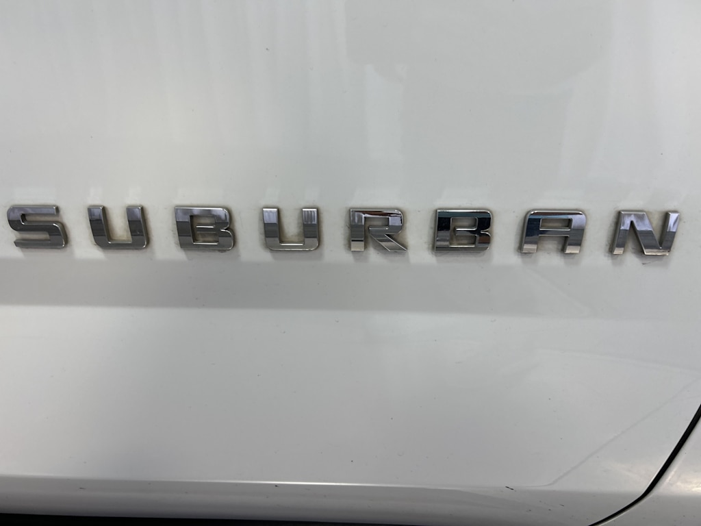 2019 Chevrolet Suburban 1500 LT 14