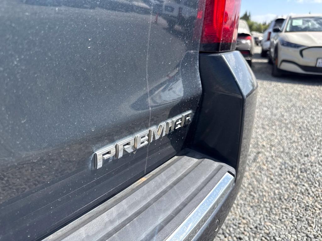 Thumbnail: 2019 Chevrolet Suburban - 21