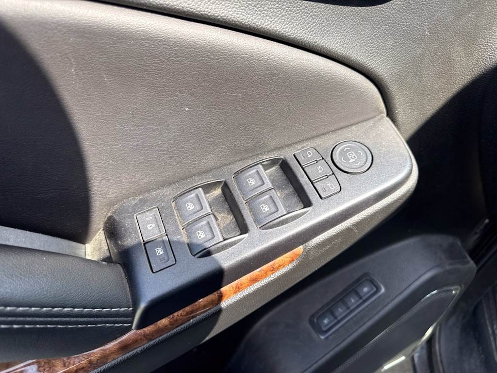 Thumbnail: 2019 Chevrolet Suburban - 24