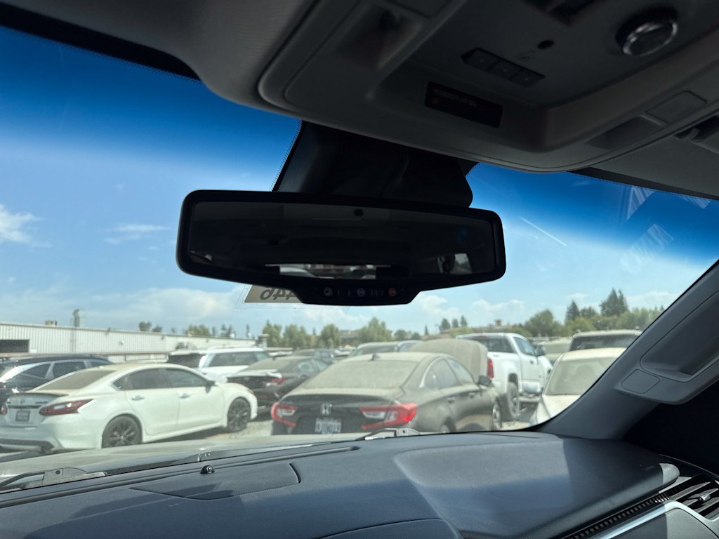 Thumbnail: 2019 Chevrolet Suburban - 28