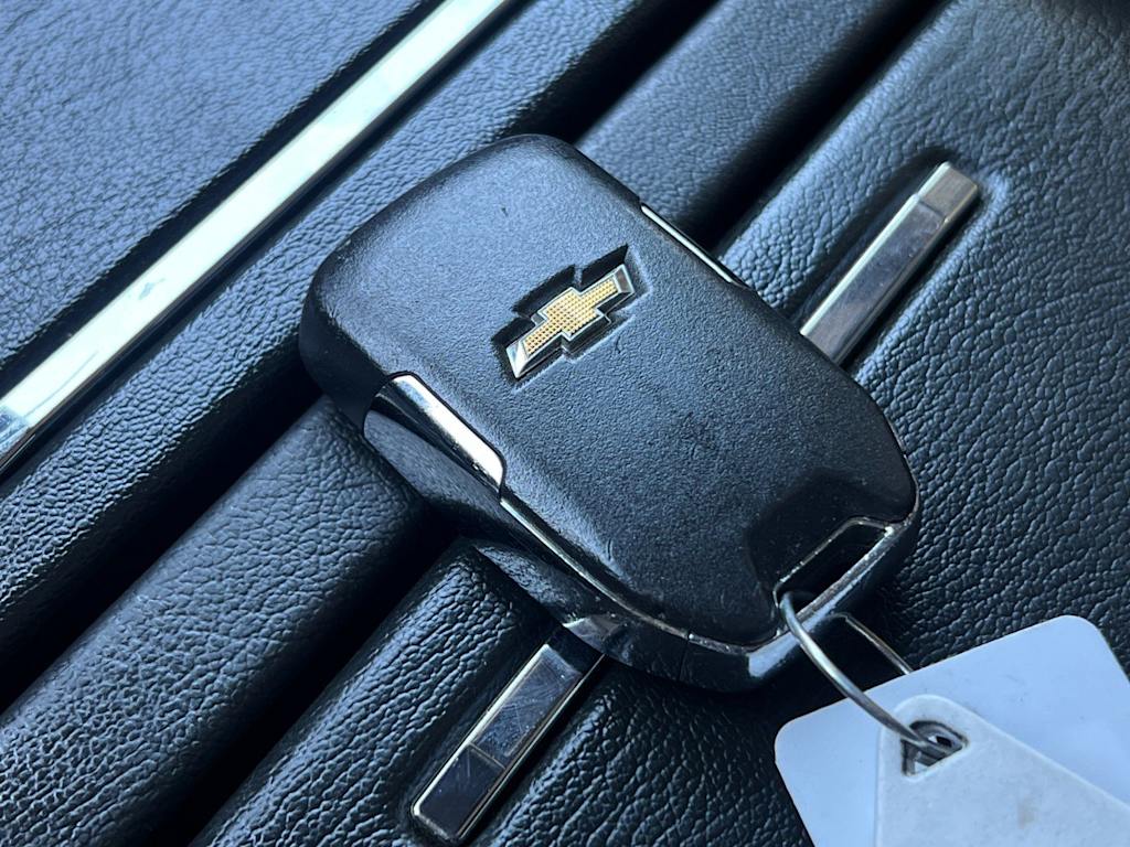 Thumbnail: 2019 Chevrolet Suburban - 17