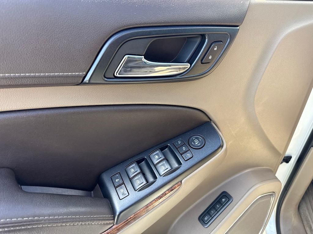Thumbnail: 2015 Chevrolet Suburban - 23