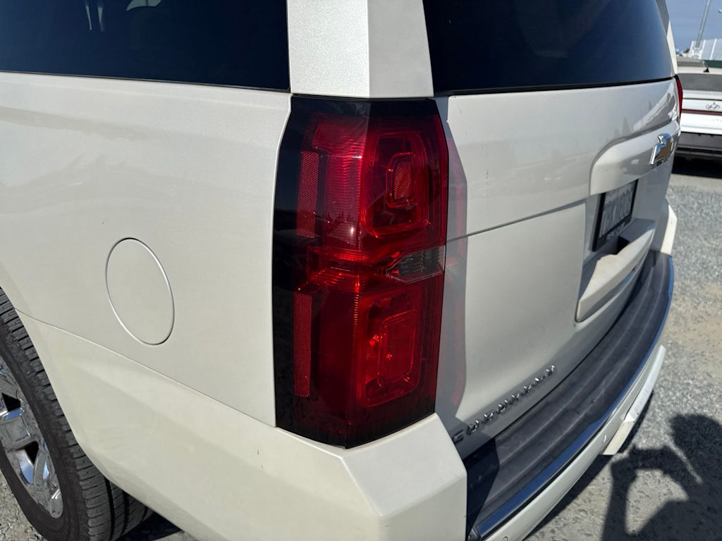 Thumbnail: 2015 Chevrolet Suburban - 21