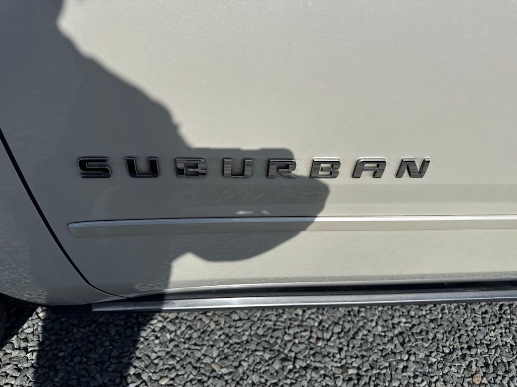 Thumbnail: 2015 Chevrolet Suburban - 6