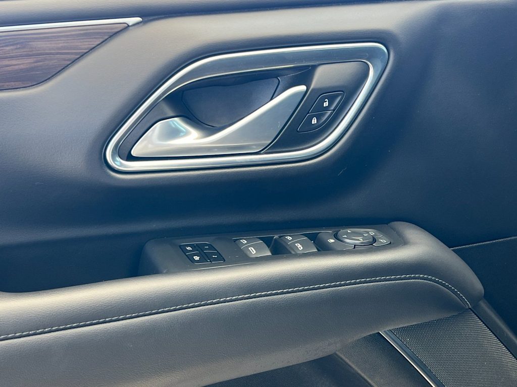 Thumbnail: 2023 Chevrolet Tahoe - 23