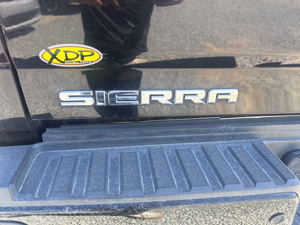 Thumbnail: 2016 GMC Sierra 2500 - 21