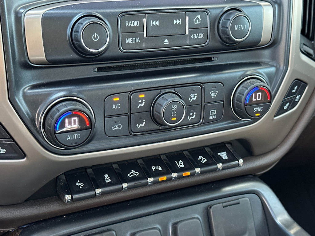 Thumbnail: 2018 GMC Sierra 2500 - 24