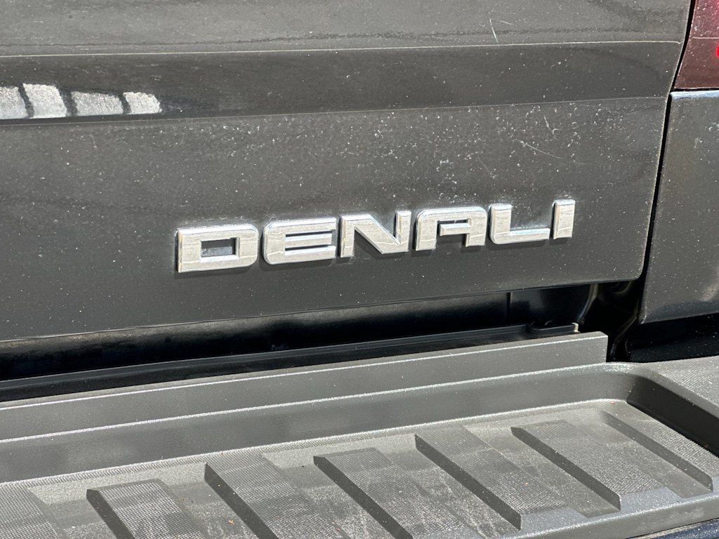 Thumbnail: 2018 GMC Sierra 2500 - 7