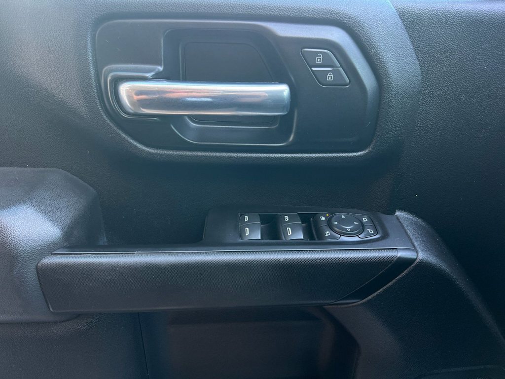 Thumbnail: 2021 GMC Sierra 3500 - 21