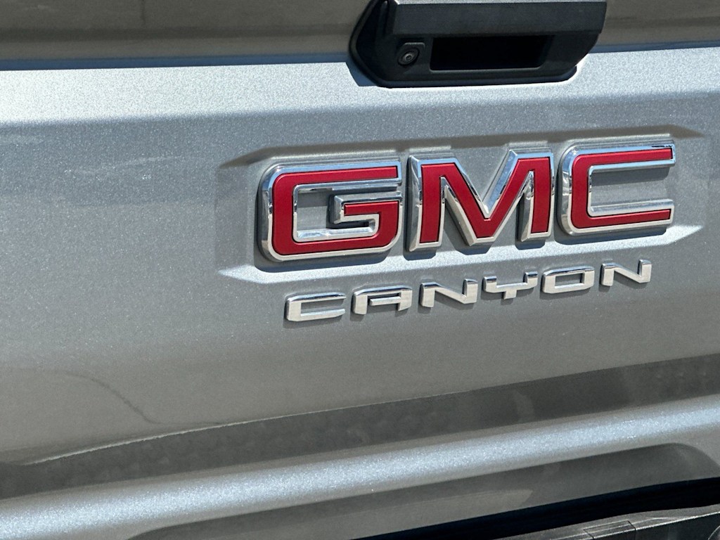 Thumbnail: 2023 GMC Canyon - 7