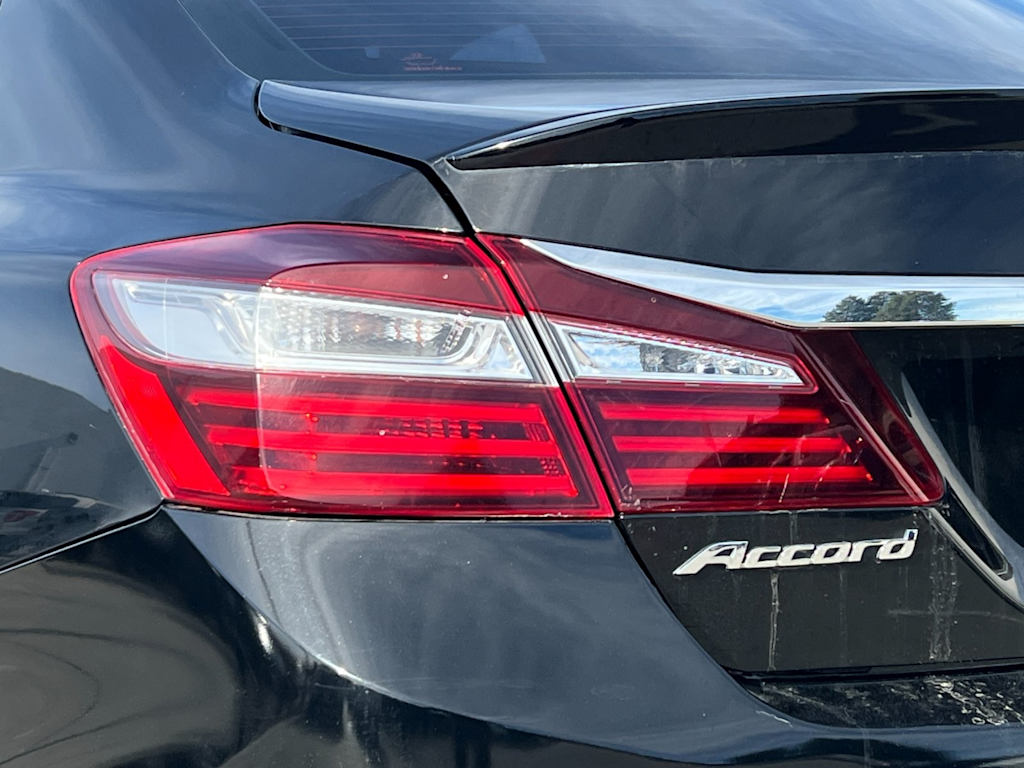 Thumbnail: 2017 Honda Accord - 27