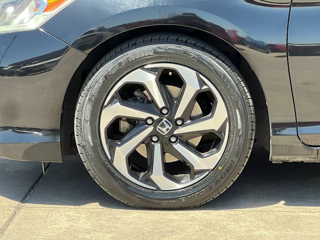 Thumbnail: 2017 Honda Accord - 8