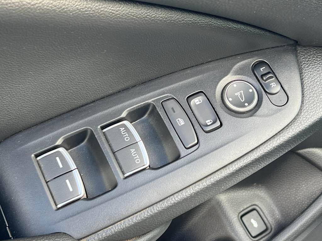 Thumbnail: 2019 Honda Accord - 24