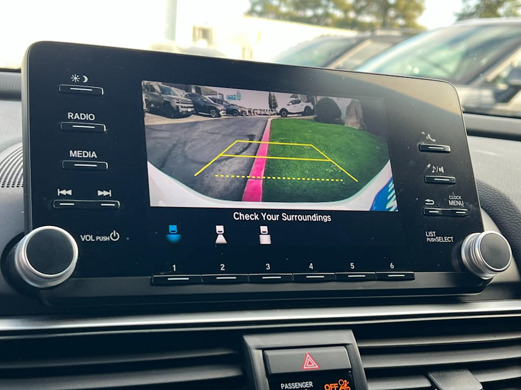 Thumbnail: 2019 Honda Accord - 25