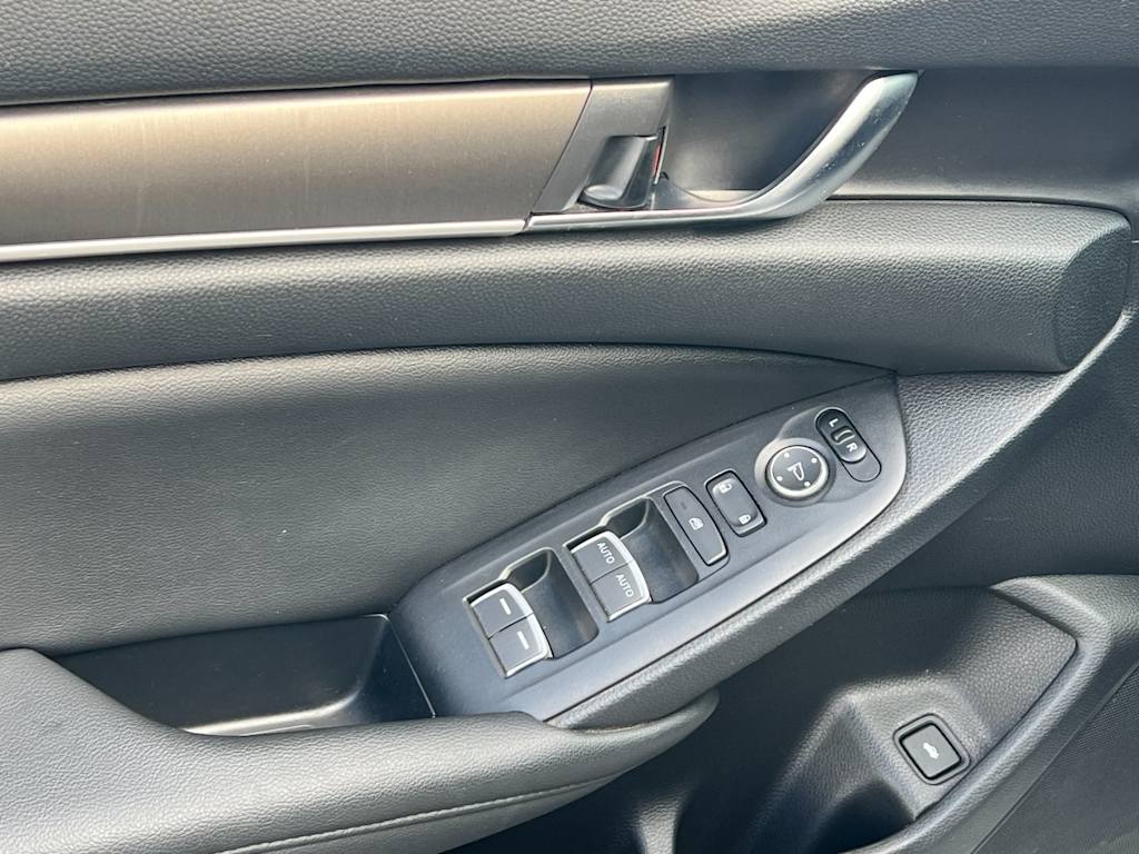 Thumbnail: 2019 Honda Accord - 23