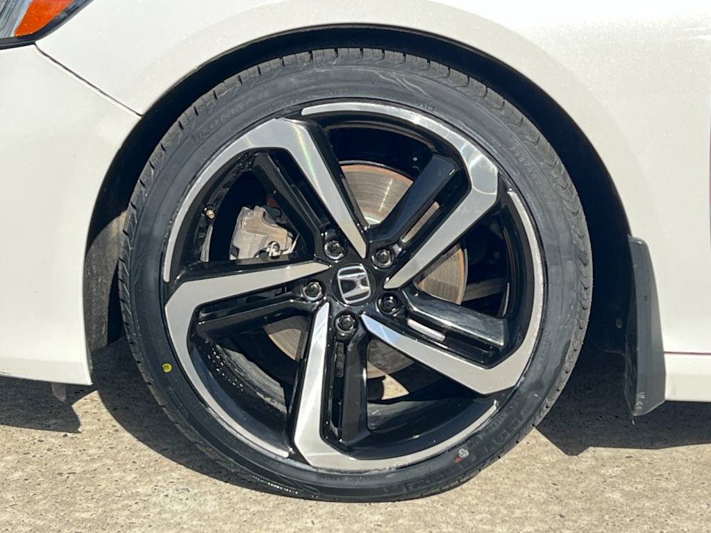 Thumbnail: 2018 Honda Accord - 8