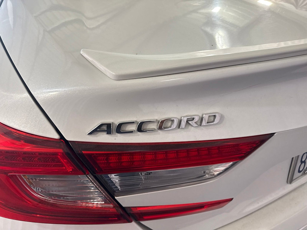 Thumbnail: 2018 Honda Accord - 6
