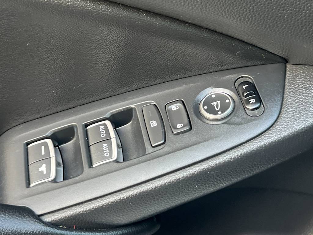 Thumbnail: 2019 Honda Accord - 24