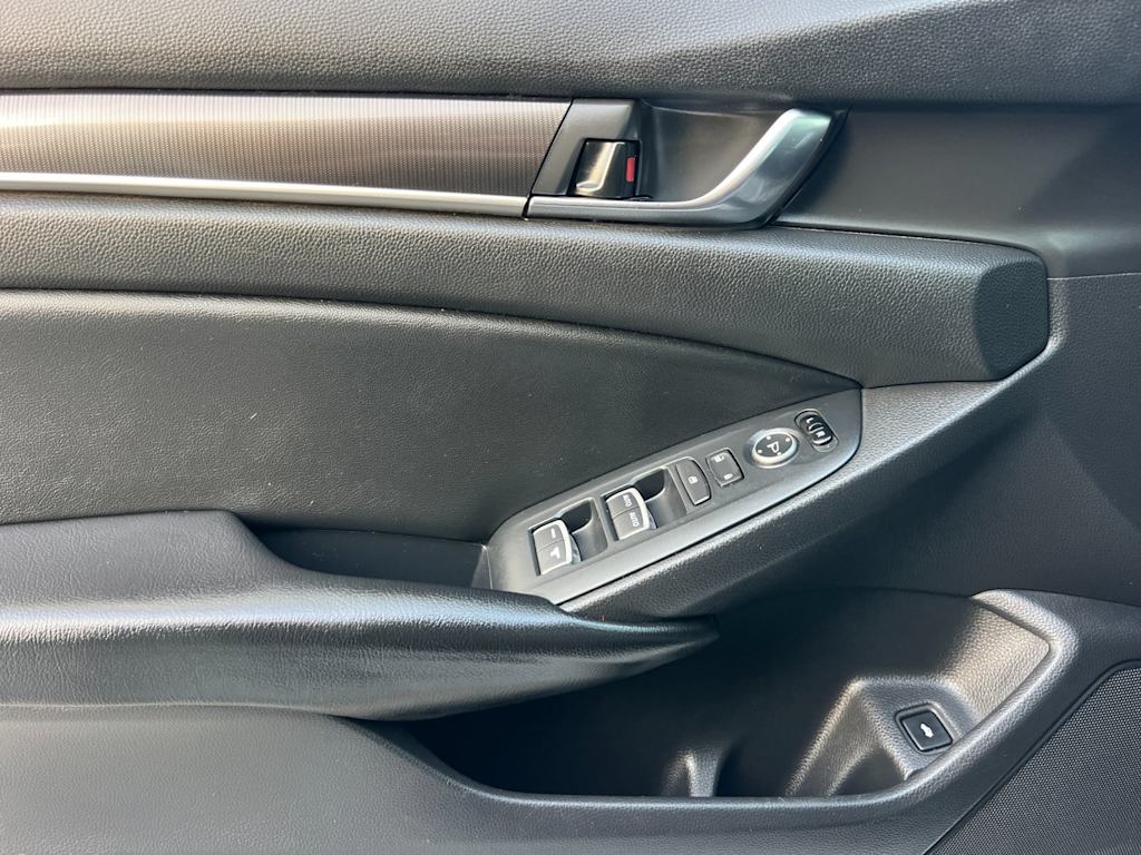 Thumbnail: 2019 Honda Accord - 23