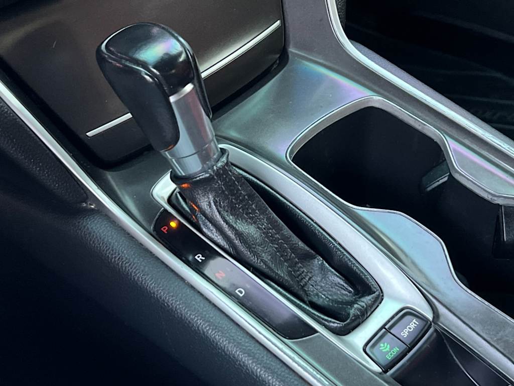 Thumbnail: 2019 Honda Accord - 16