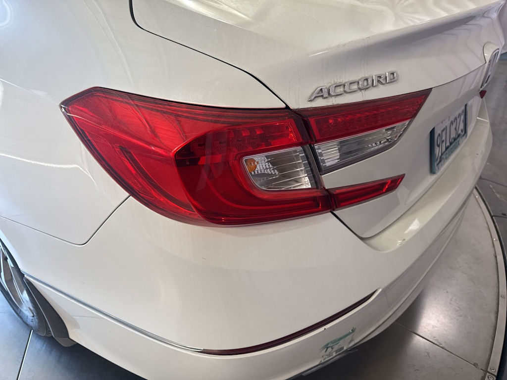 Thumbnail: 2018 Honda Accord - 16